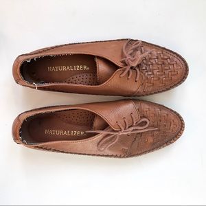 Brown Retro Naturalizer Weave Top Loafers 8.5